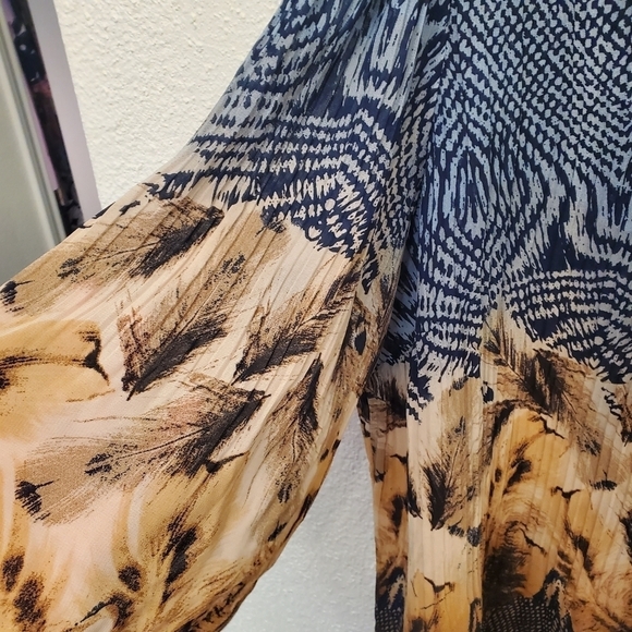 Catherines 2X Mixed Color Mixed Pattern Blouse Top - Picture 4 of 9